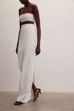 Görseli Galeri görüntüleyiciye yükleyin, Solara | High-Waisted Skirt