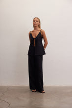 Görseli Galeri görüntüleyiciye yükleyin, Nova | Spaghetti Strap Linen Top