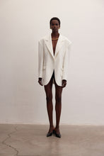 Görseli Galeri görüntüleyiciye yükleyin, Iconic | Structured Blazer