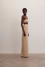 Görseli Galeri görüntüleyiciye yükleyin, Solara | High-Waisted Skirt
