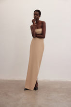 Görseli Galeri görüntüleyiciye yükleyin, Solara | High-Waisted Skirt