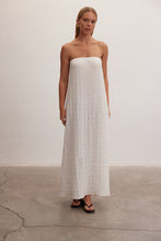 Görseli Galeri görüntüleyiciye yükleyin, Zephyr | Textured Strapless Dress
