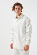 Load image into Gallery viewer, Gentile Cachet Shirt
